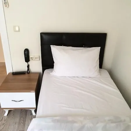 Eli̇t Pansi̇yon Bed & Breakfast Aydin