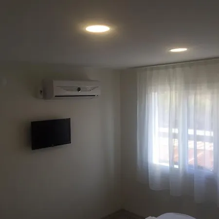 Eli̇t Pansi̇yon 3* Aydin