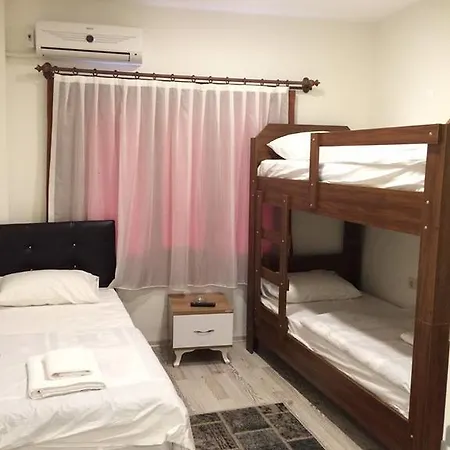 Eli̇t Pansi̇yon Bed & Breakfast