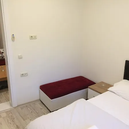 Eli̇t Pansi̇yon 3* Aydin