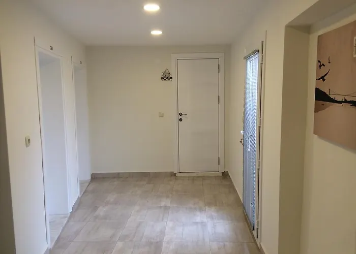 Eli̇t Pansi̇yon 3* Aydın