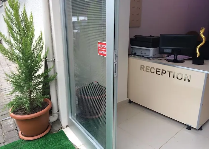 Eli̇t Pansi̇yon Panzió 3*